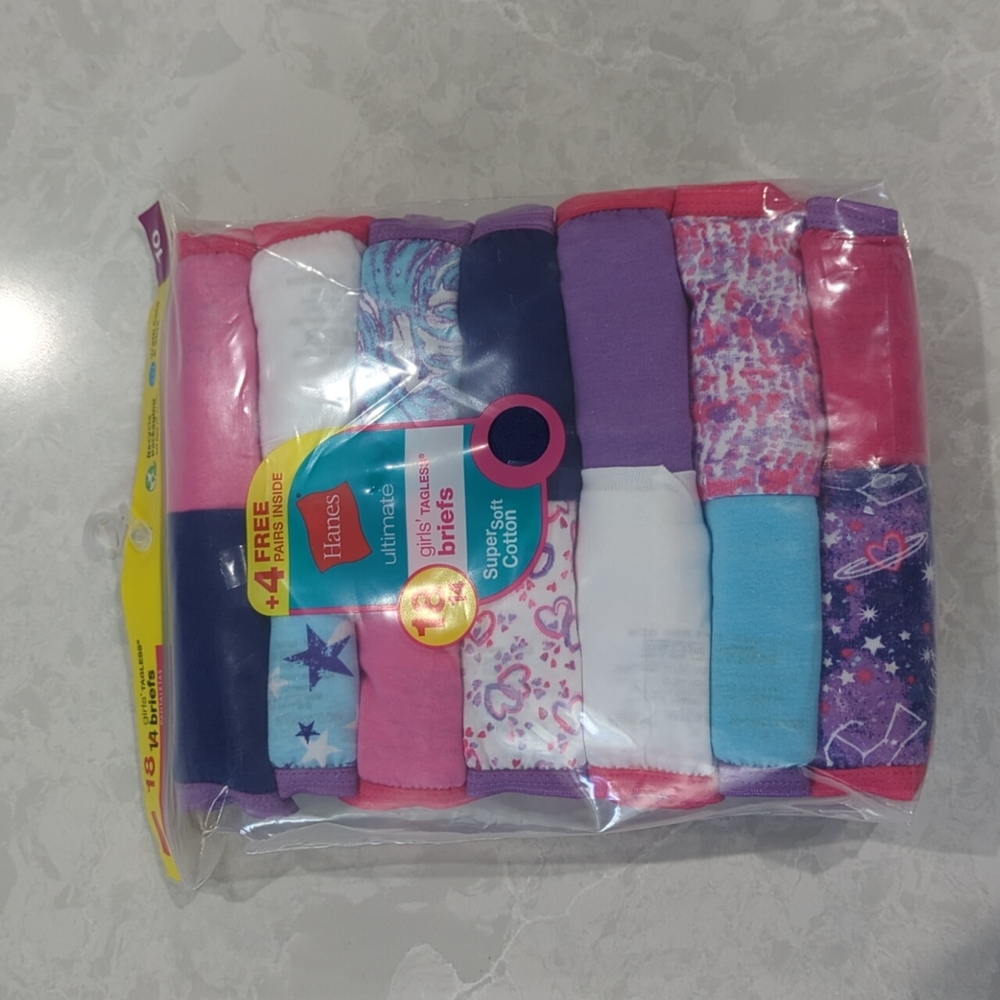 Hanes Girl's tagless briefs size 10